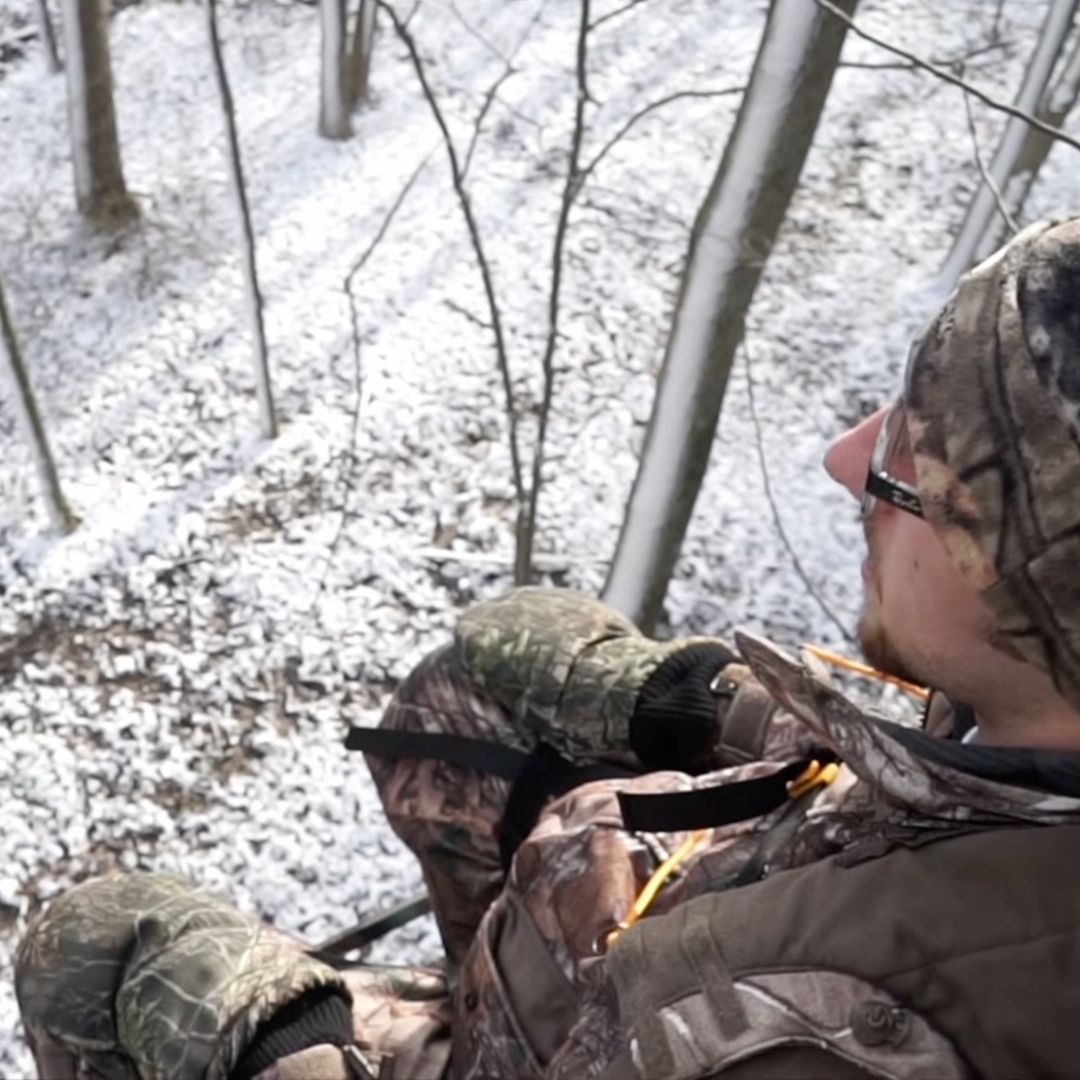 Stand Mitts by Chill-N-Reel: Warm Thumbless Mittens for Hunting, Ice Fishing, Sporting Events, Camping. Strap to Legs, Tree Stands, Chairs.